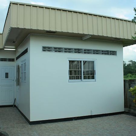 Chalet Anna'S Pavalesto Landsboerderij ภายนอก รูปภาพ