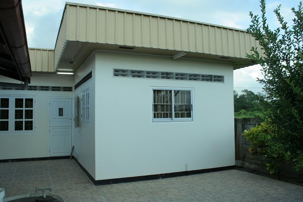Chalet Anna'S Pavalesto Landsboerderij ภายนอก รูปภาพ