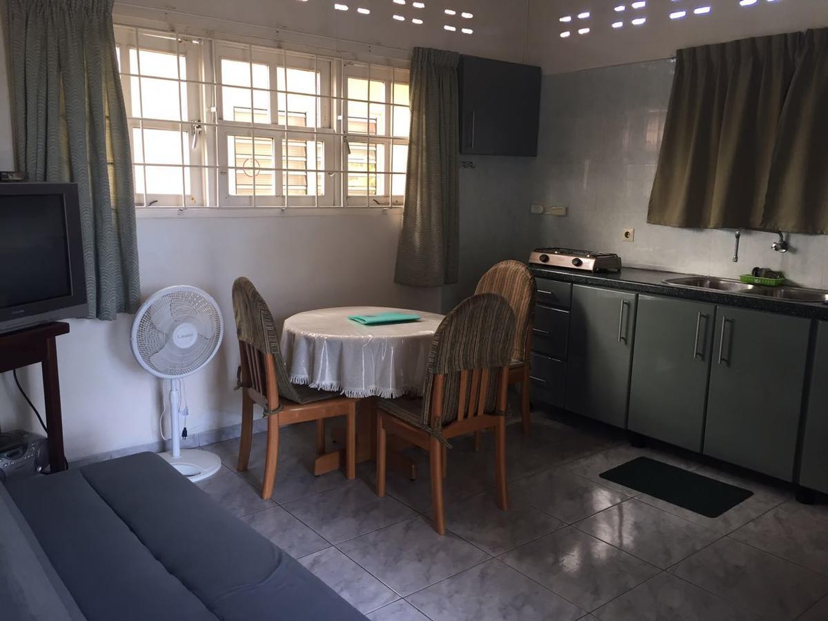 Chalet Anna'S Pavalesto Landsboerderij ภายนอก รูปภาพ